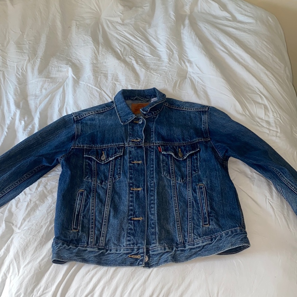 Womens Levi never been work jean jacket